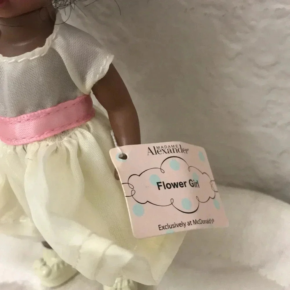 Madame Alexander Flower Girl and Ring Carrier - Picture 3 of 7